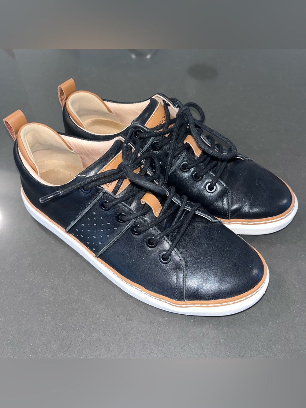 Harmony 783 Classic Walker Black Leather‎ Grounding Shoes 7.5 Lace Quiet Luxury